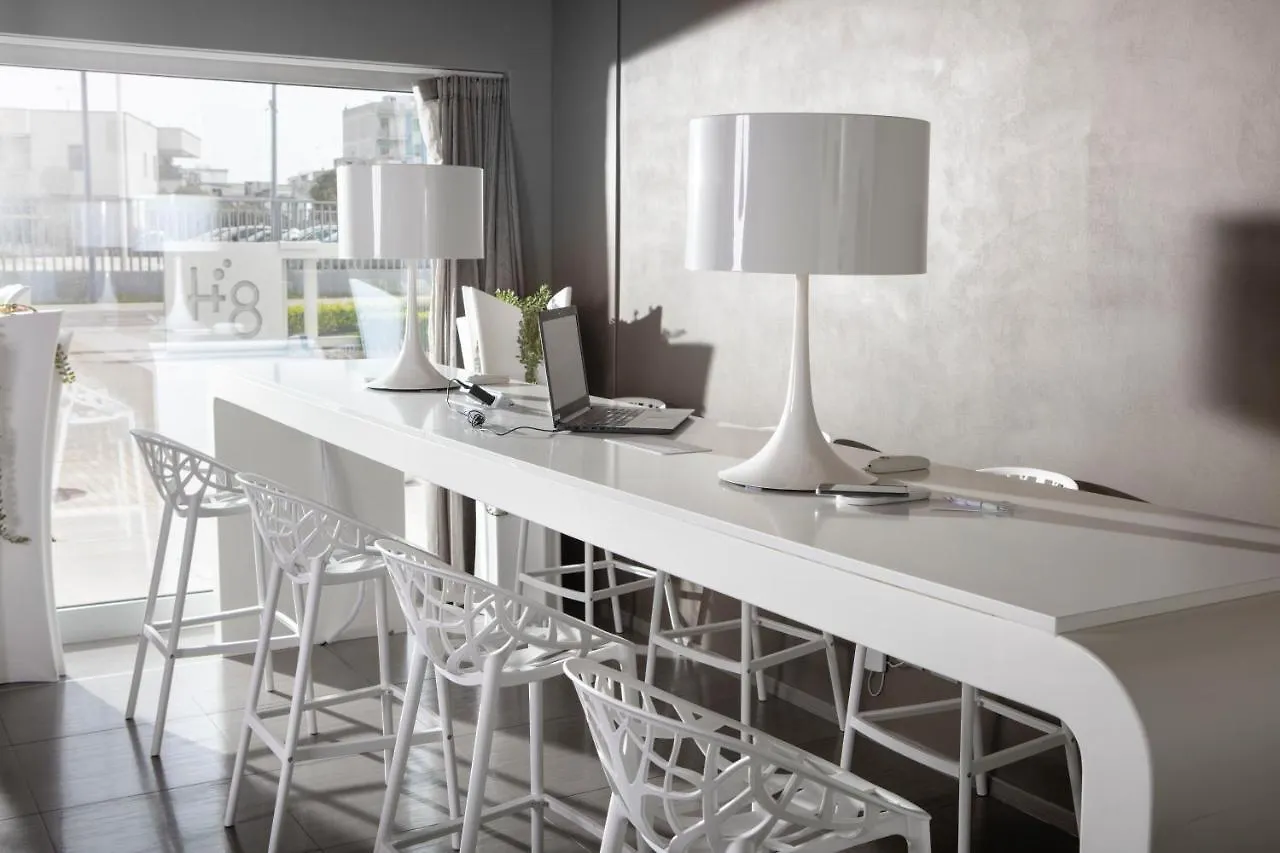 8Piuhotel Lecce