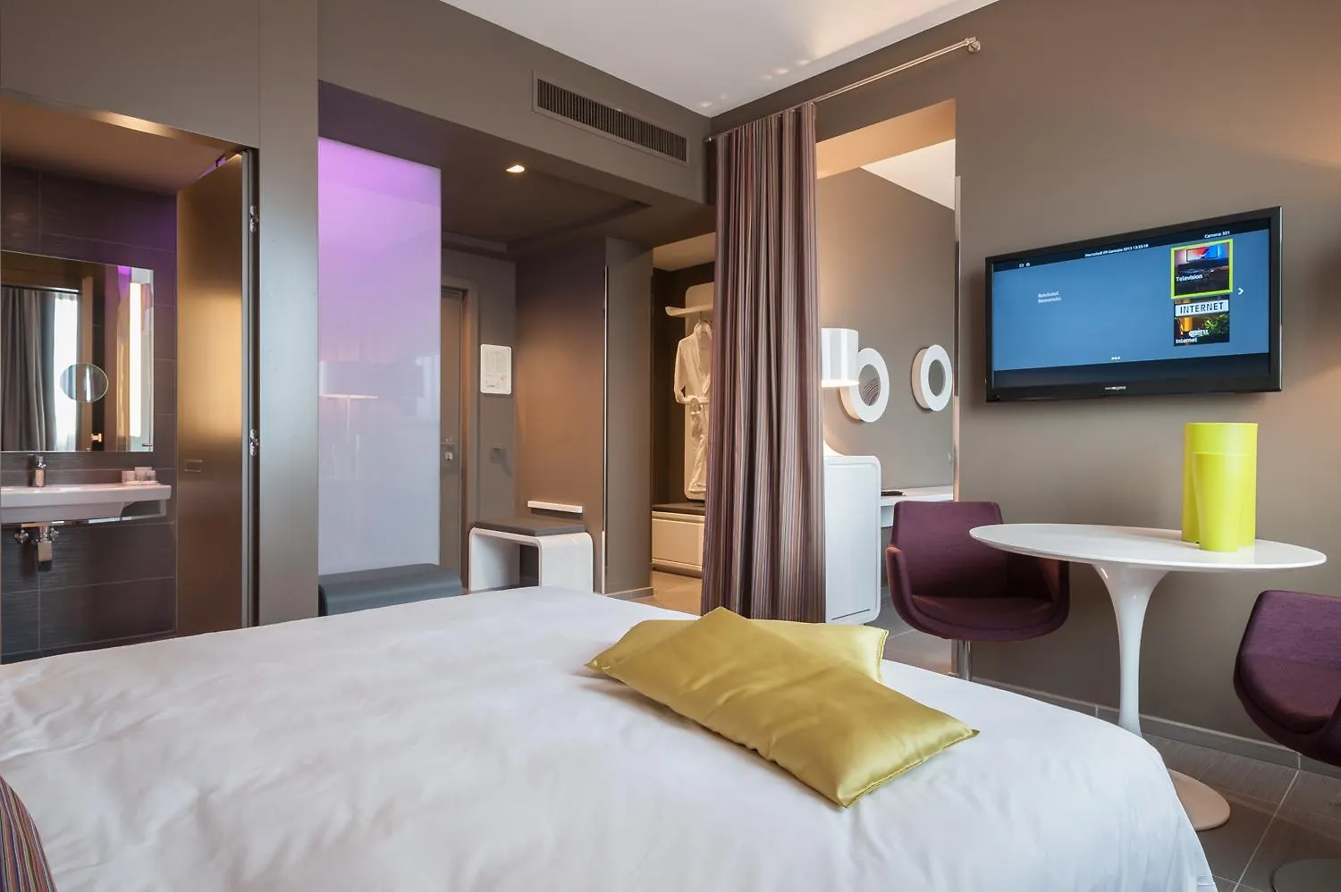8Piuhotel Lecce 4*,  Italien